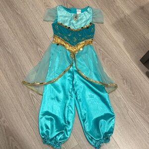 Disney Princess Aladdin Jasmine costume size 4 - 6x